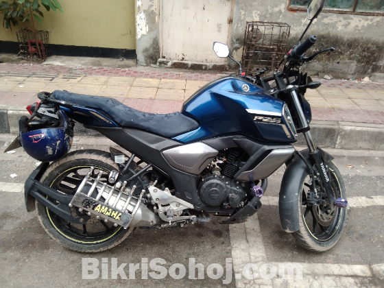 Yamaha FZS V3